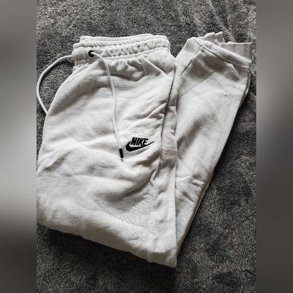 Nike jogger sweatpants women's small